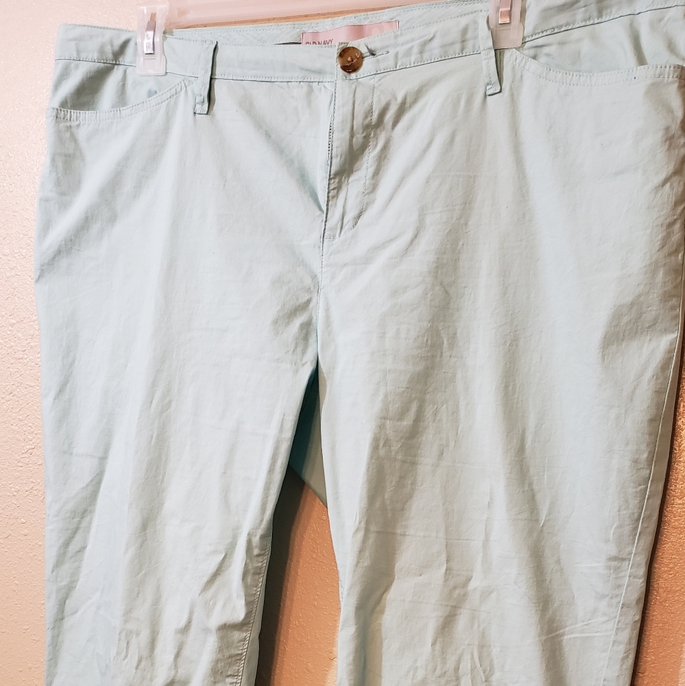 Old Navy women's capris